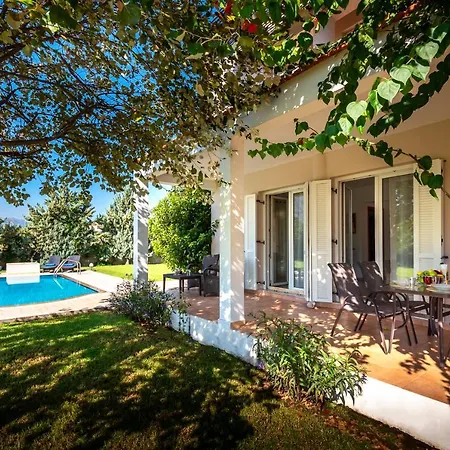 Afrodite Classico Villa *